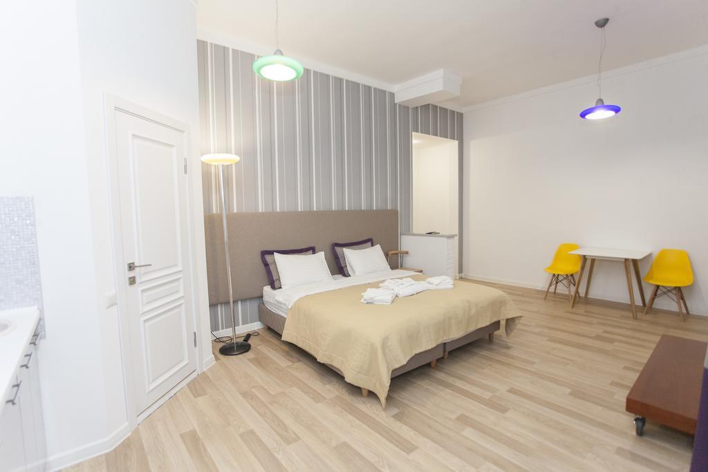 Apartment On Sumskaya No Smoking Kharkiv Bagian luar foto