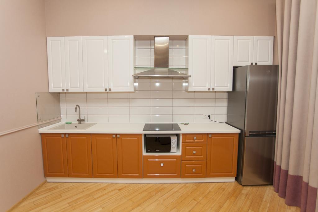 Apartment On Sumskaya No Smoking Kharkiv Bagian luar foto