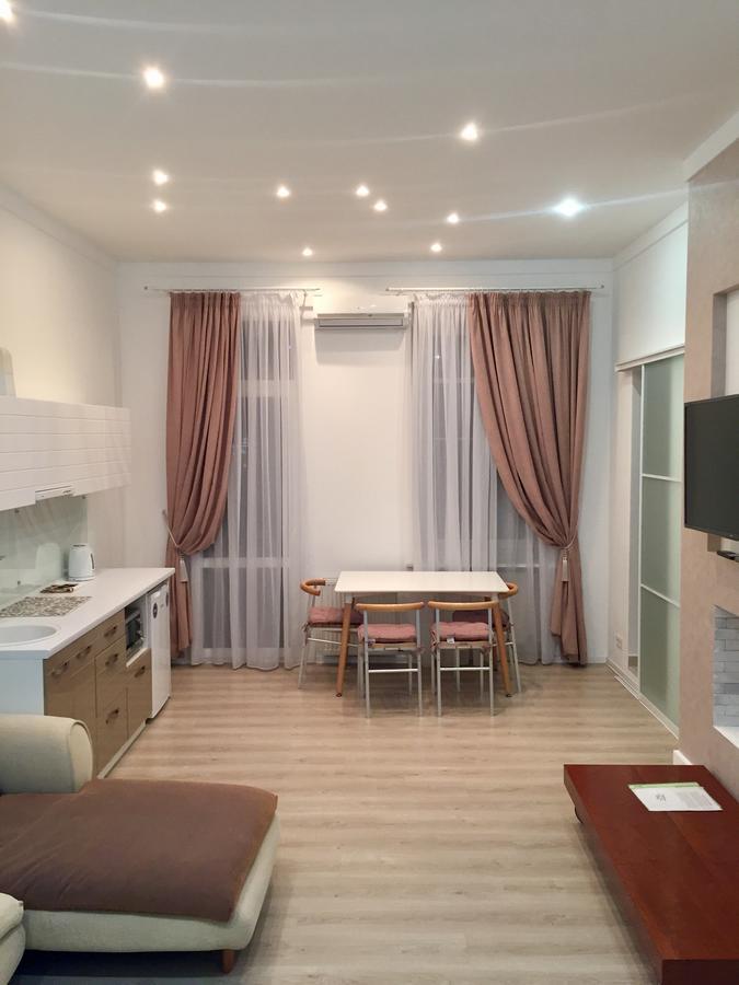 Apartment On Sumskaya No Smoking Kharkiv Bagian luar foto