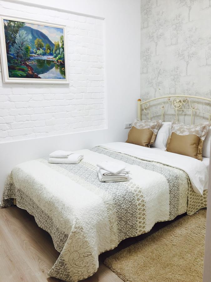 Apartment On Sumskaya No Smoking Kharkiv Bagian luar foto