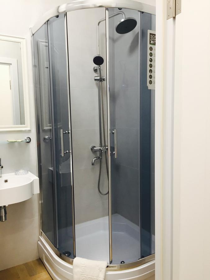 Apartment On Sumskaya No Smoking Kharkiv Bagian luar foto